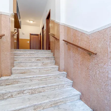 Guesthost - Castagneto & Relax *